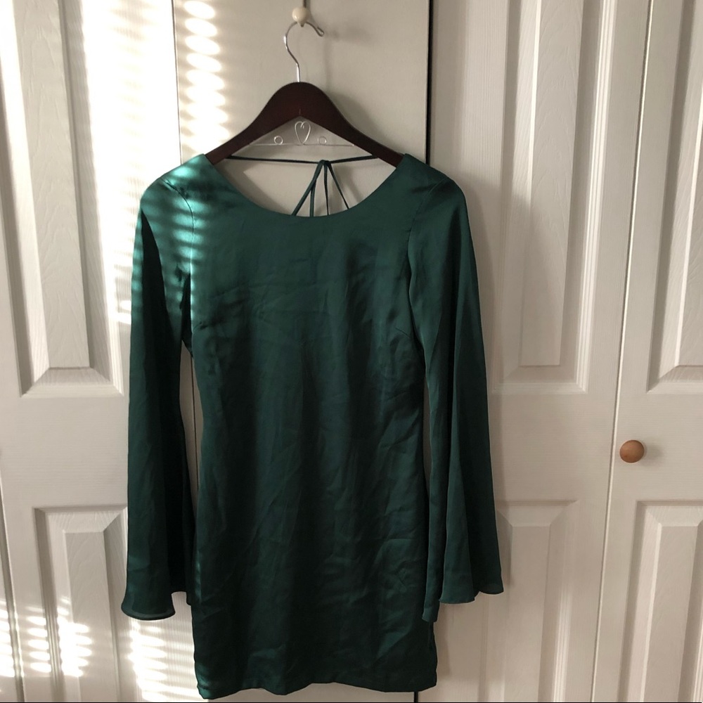 💚Bell Sleeved Mini Dress🌲